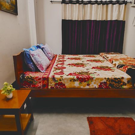 Gayatri Homestay Dibrugarh 外观 照片