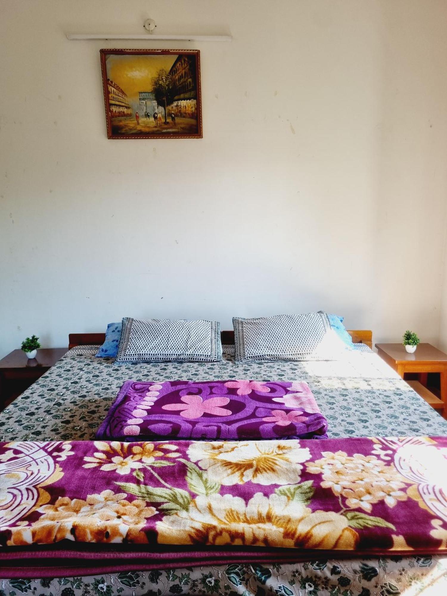 Gayatri Homestay Dibrugarh 外观 照片